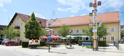 Langenbach House | Discover Comfort at Hotel zum Alten Wirt - Pet Friendly Stay