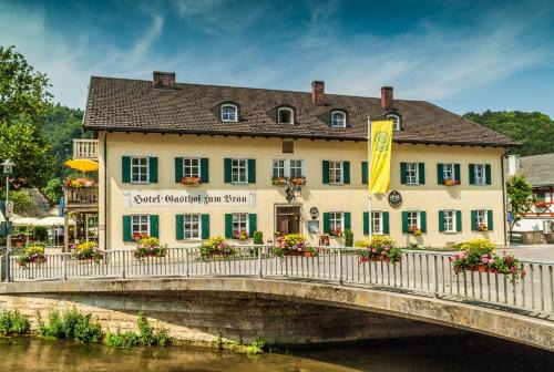 Enkering Hotel | Discover Hotel zum Bräu: Family-Friendly with Great Amenities