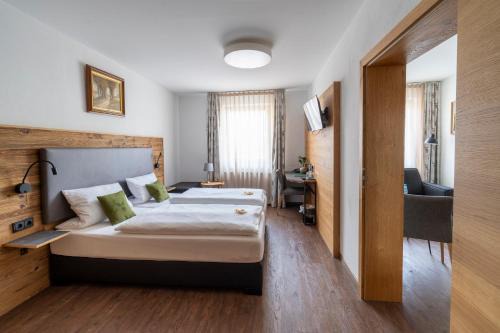 Waldsassen Hotel | Pet-Friendly Retreat at Hotel zum ehem. königl. Bayr. Forsthaus