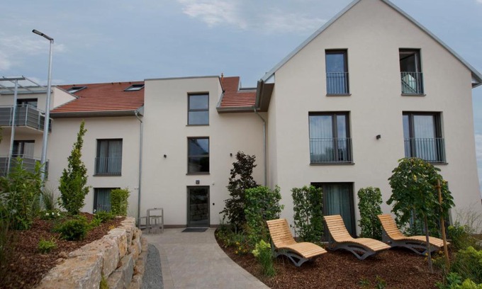 Ellwangen Hotel | Pet-Friendly Retreat at Hotel Zum Grünen Baum - Rated 9.3/10