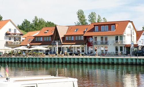 Greifswald Hotel | Oceanfront Hotel zur Brücke: Family-Friendly Bliss