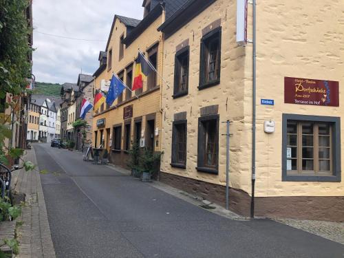 Klotten Hotel | Inviting Retreat at Hotel Zur Dorfschänke - Family-Friendly Stay