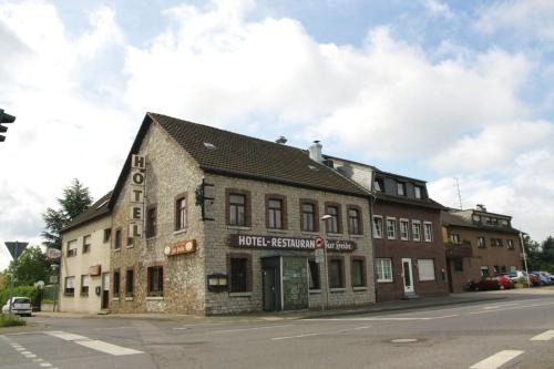 Aachen House | Explore Comfort at Hotel Zur Heide - Pet Friendly & Accessible