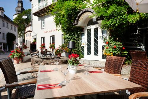 Attendorn Hotel | Inviting Hotel zur Post: Pet Friendly with Restaurant & Breakfast