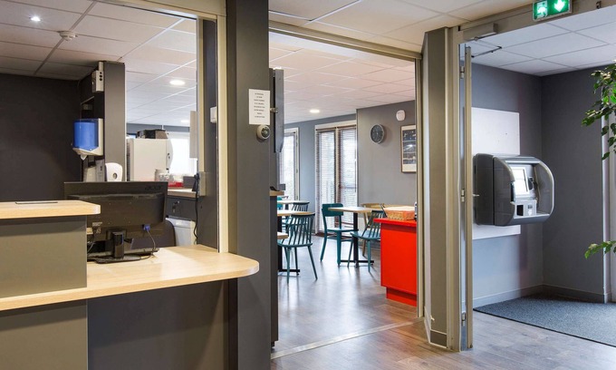 Massieux Hotel | Budget-Friendly hotelF1 Lyon Massieux with Ocean View Amenities