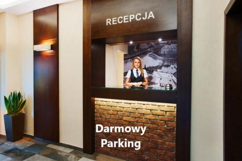 Krzyki Hotel | Inviting Hotelik B&B Pod Dębami - Rated 9/10 with Family Amenities