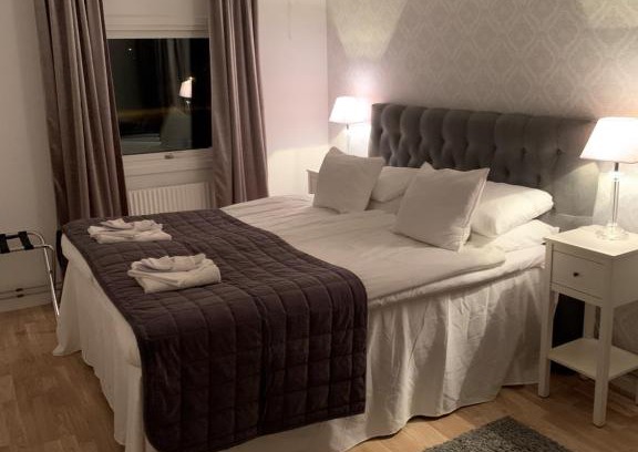 Hunnebostrand Hotel | Discover Hotell Kaprifol: Guest Rated 8.6/10 with Dining
