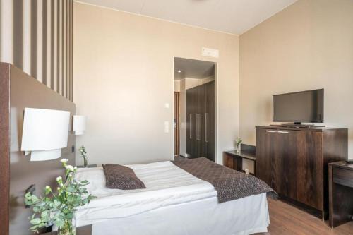 Raahe Hotel | Discover Hotelli Raahen Hovi: Pet-Friendly & Accessible Stay