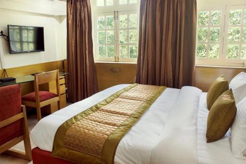 Connaught Place Hotel | Hotels Daffodils