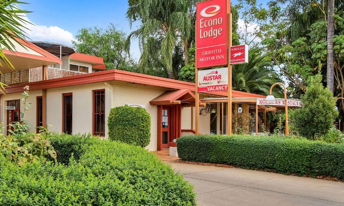 Griffith Hotel | Discover Cozy Hotels in Griffith, Australia with Breakfast