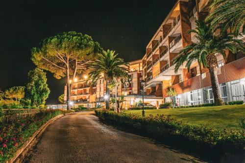 Naregno Hotel | HOTIDAY Room Collection - Porto Azzurro