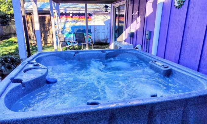 Montavilla House | Private Purple Apartment - Family-Friendly Retreat Awaits