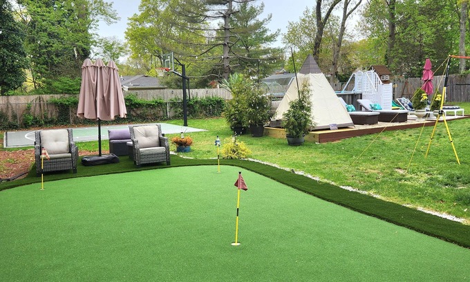 Mastic House | Gather Your Family at This Beautiful Oceanfront Retreat