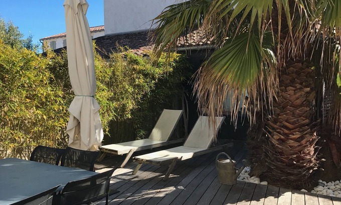 Saint-Clement-des-Baleines House | Relaxing Retreat with Spa & Ocean View, Steps from Beach