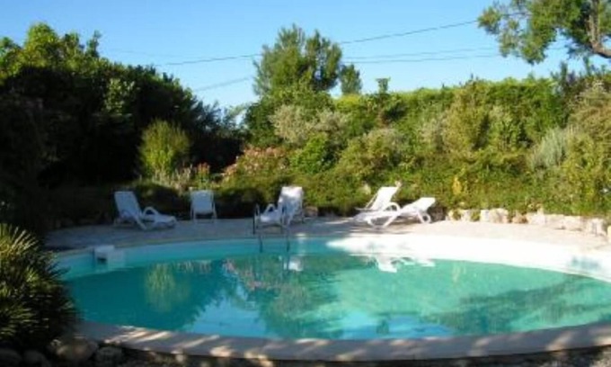 Saint-Michel-l'Observatoire House | Pet-Friendly Villa in Lincel with Pool & Spa Amenities
