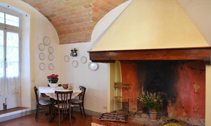 Mercatale Val di Pesa House | Charming House with Character: Rated 9.4, Pool & Spa