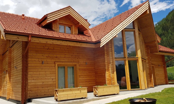 Mallnitz Ski Chalet | Discover Houghton Haus: Your Alpine Escape Awaits