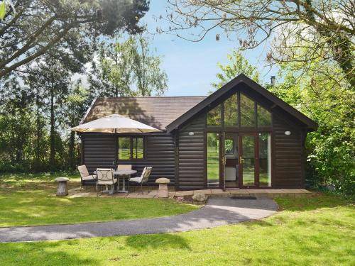 Cheddar House | Cozy House with Kitchen and Pet-Friendly Amenities