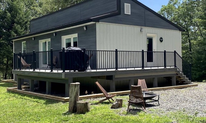 Benton House | House ∙ 1 bedroom ∙ 6 guests