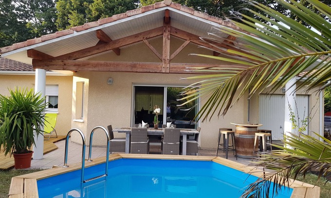 Tosse House | Pet-Friendly Retreat with Pool near Hossegor in Tosse