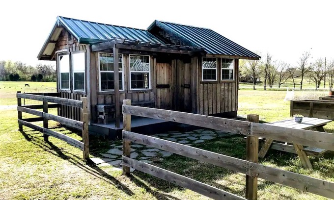 Ferris House | House ∙ 2 bedrooms ∙ 5 guests