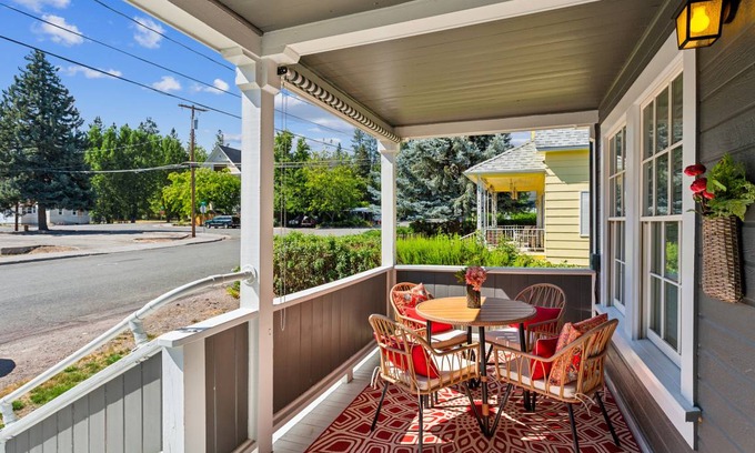 McCloud House | House ∙ 2 bedrooms ∙ 7 guests