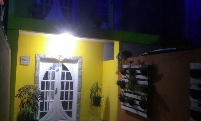 Braga House | Pet-Friendly House Just Two Blocks from the Beach
