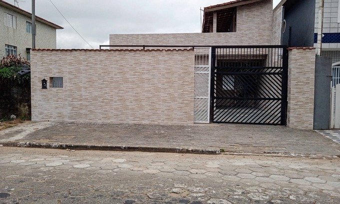 Maracana House | Beachside House with Ocean View, Pool & BBQ - 9.6 Rated