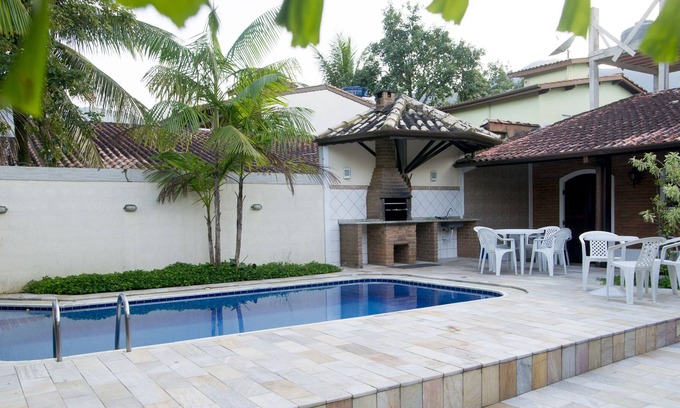 Maresias House | House 30 meters from the beach, low season rates
