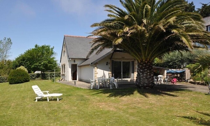 Trebeurden House | Seaside Retreat: House with Garden Near ILE GRANDE