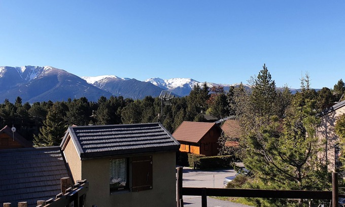 Pyrenees 2000 House | Family-Friendly House for 4-5 in Pyrénées 2000 Awaits