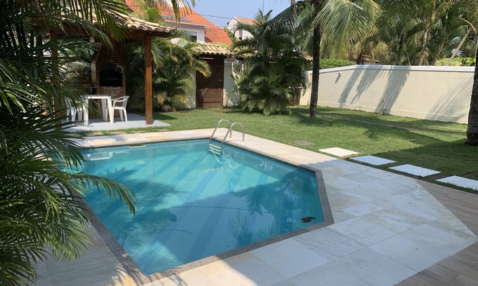 Camboinhas House | Ideal House with Pool, Ocean View & Pet-Friendly Amenities