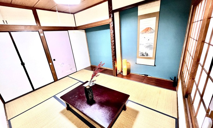 Kamiikebukuro House | Convenient Stay Near Major Stations with High-Speed Wi-Fi