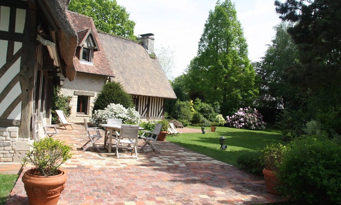 Touques House | Enjoy a Serene Getaway Near Deauville with Ocean Views