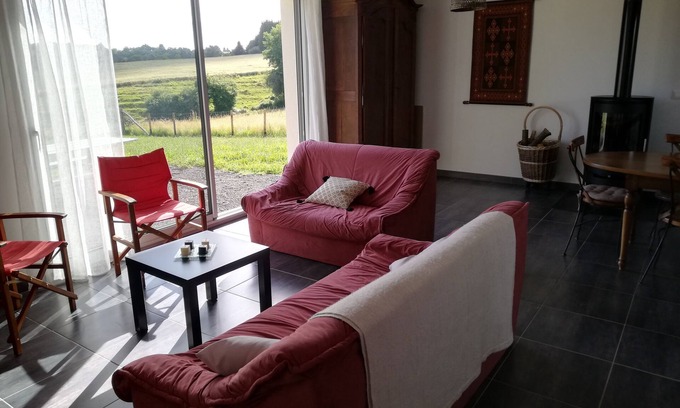 Angoisse House | Perfect Family Retreat: House for 6 by Lake Rouffiac