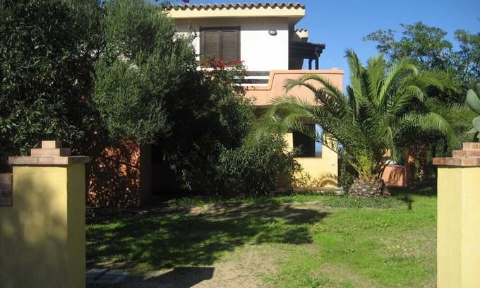 Ruoni House | Sea View Retreat in Santa Teresa di Gallura - Rated 10/10