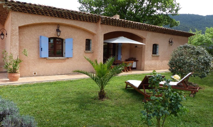Sollies-Toucas House | Relaxing House for 6 near Hyères with Spa and Hot Tub