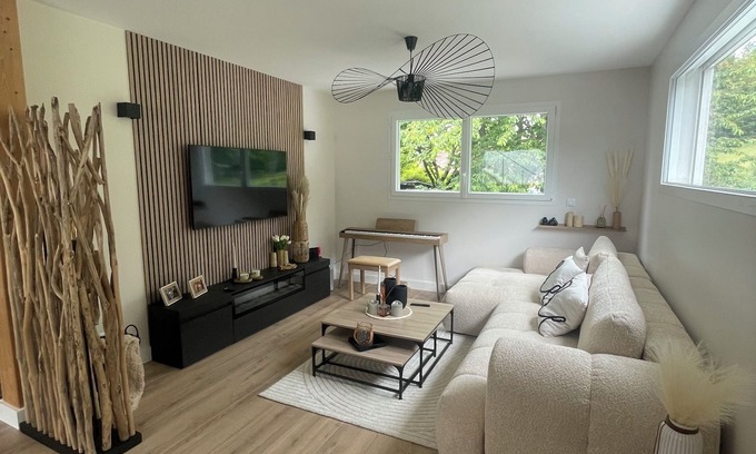 Gresy-sur-Aix House | House 7 persons - Jacuzzi, Barbecue, 2 steps from Aix les Bains. Quiet, greenery.