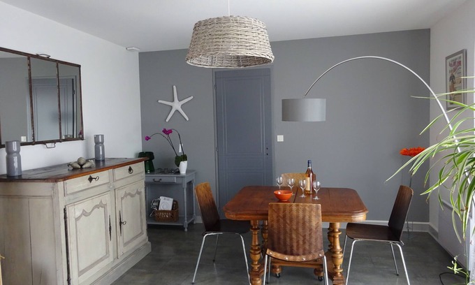 Les Sables d'Olonne House | Charming 90m² House near Les Sables d'Olonne with Garden