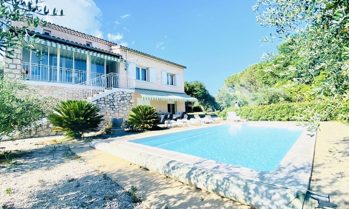 Saint-Martin-d'Ardeche House | Guest Rated 10/10: House AXALY with Pool & Scenic Views