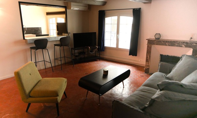 Aix-en-Provence Historic Centre Apartment | Experience House Alberta: Top-Rated City Center Retreat