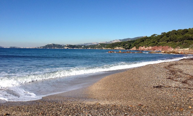 Le Pradet Villa | Beachfront House with Pool and Direct Beach Access