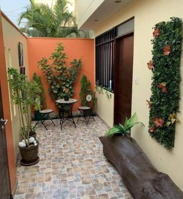 Villa del Parque Apartment | Cozy House: Perfect for Families and Budget Travelers