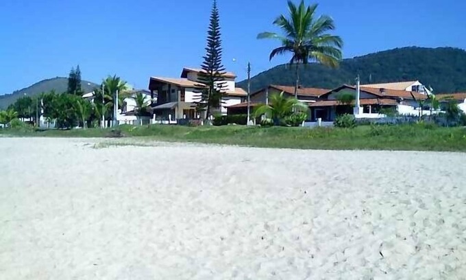 Delfim Verde House | Beautiful Beach House at Capricorn in Caraguatatuba