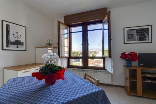 Favaro Veneto Apartment | Family-Friendly Escape at House Boè - Rated 9/10