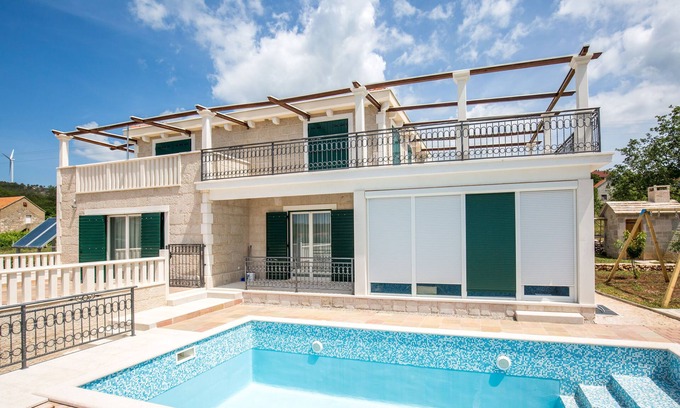 Cista Provo House | Discover House Bosnić in Cista Provo with Oceanfront Views