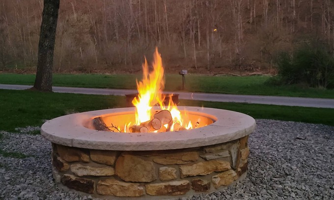 Laings House | Idyllic House by the Creek in Wayne National Forest
