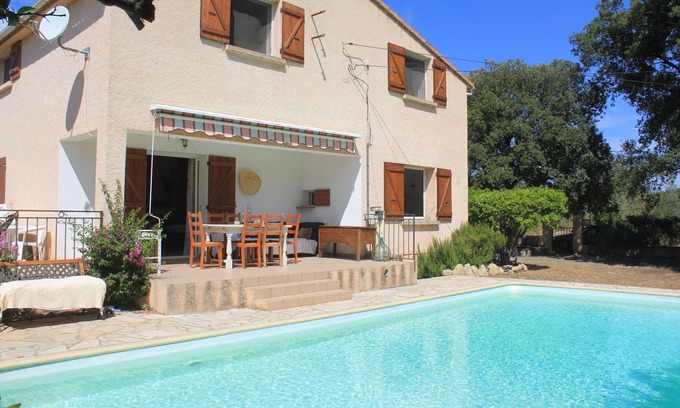 Ventiseri House | Riverside Retreat: 5 Minutes to the Beach with Pool Access