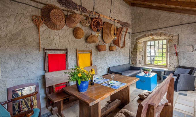 Lanisce House | Pet-Friendly Stone House in Scenic Mountain Cicaria