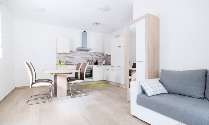 Soca House | Discover House Dormica: Rated 10/10, Family-Friendly Stay